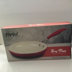 Fry pan. 9.5”. Non stick aluminum enamel. Red. Parini